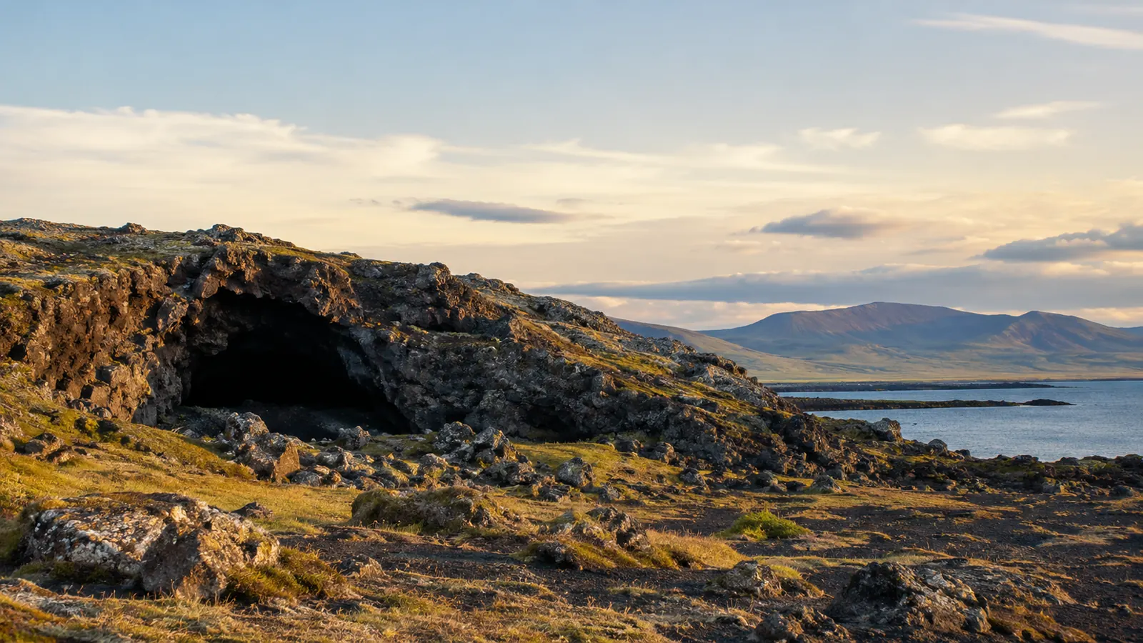 Vatnshellir Cave